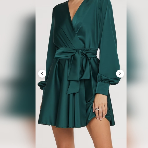 Shein emerald green satin mini dress - Picture 2 of 9